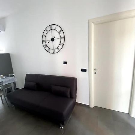 Nice House Luminoso Con Terrazzo 갈라라테 외부 사진